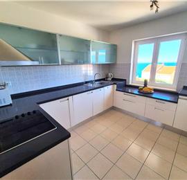 9 Bedroom Villa with Pool and Sea Views in Cavtat, sleeps 18